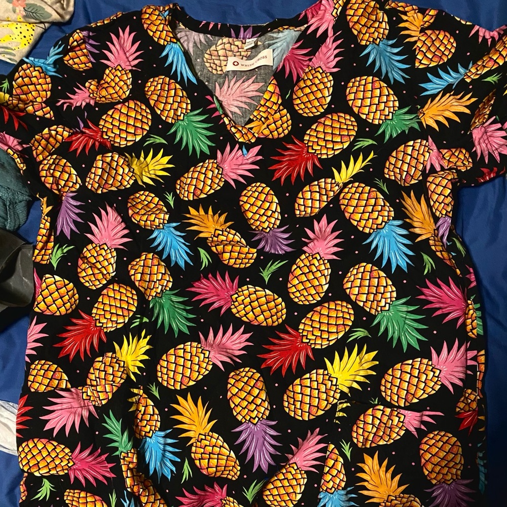 Medium Pineapple Scrub Top